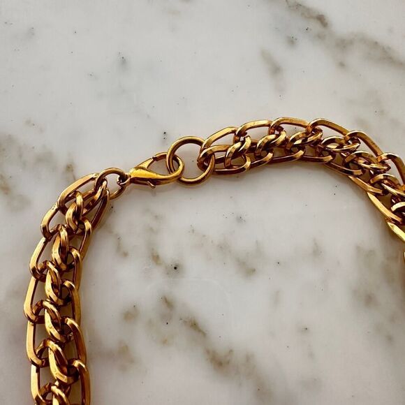 Chunky Gold-Tone Chain Link Necklace & Bracelet Set - Picture 7 of 9